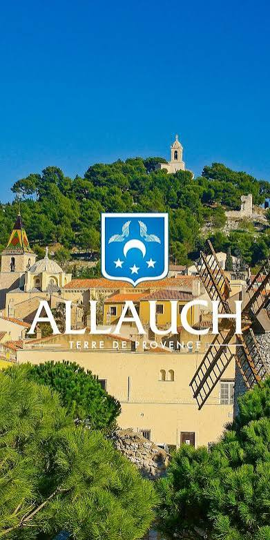 Visuel Allauch Terre de Provence, avec village, moulin et chapelle